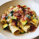 Mezze Maniche con Speck e Zucchine